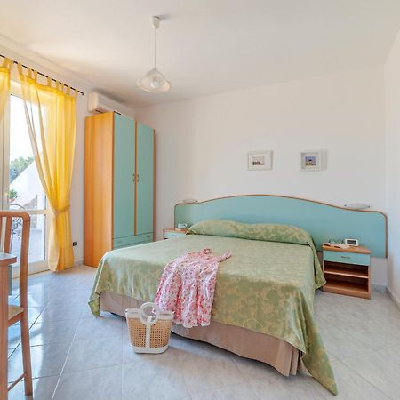 فندق Poggio Del Sole Forio di Ischia المظهر الخارجي الصورة