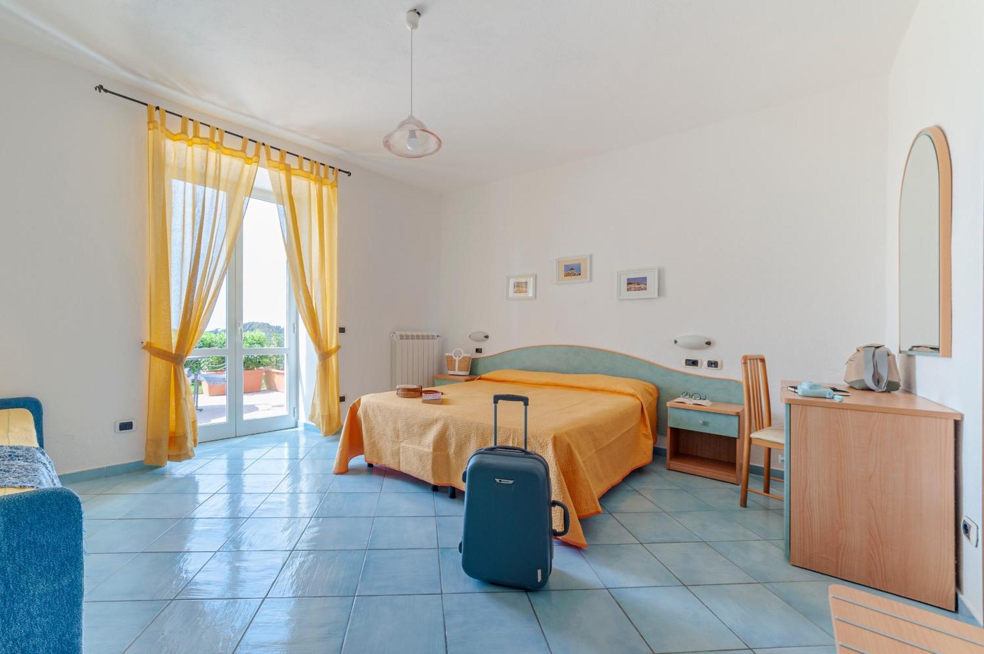 فندق Poggio Del Sole Forio di Ischia المظهر الخارجي الصورة